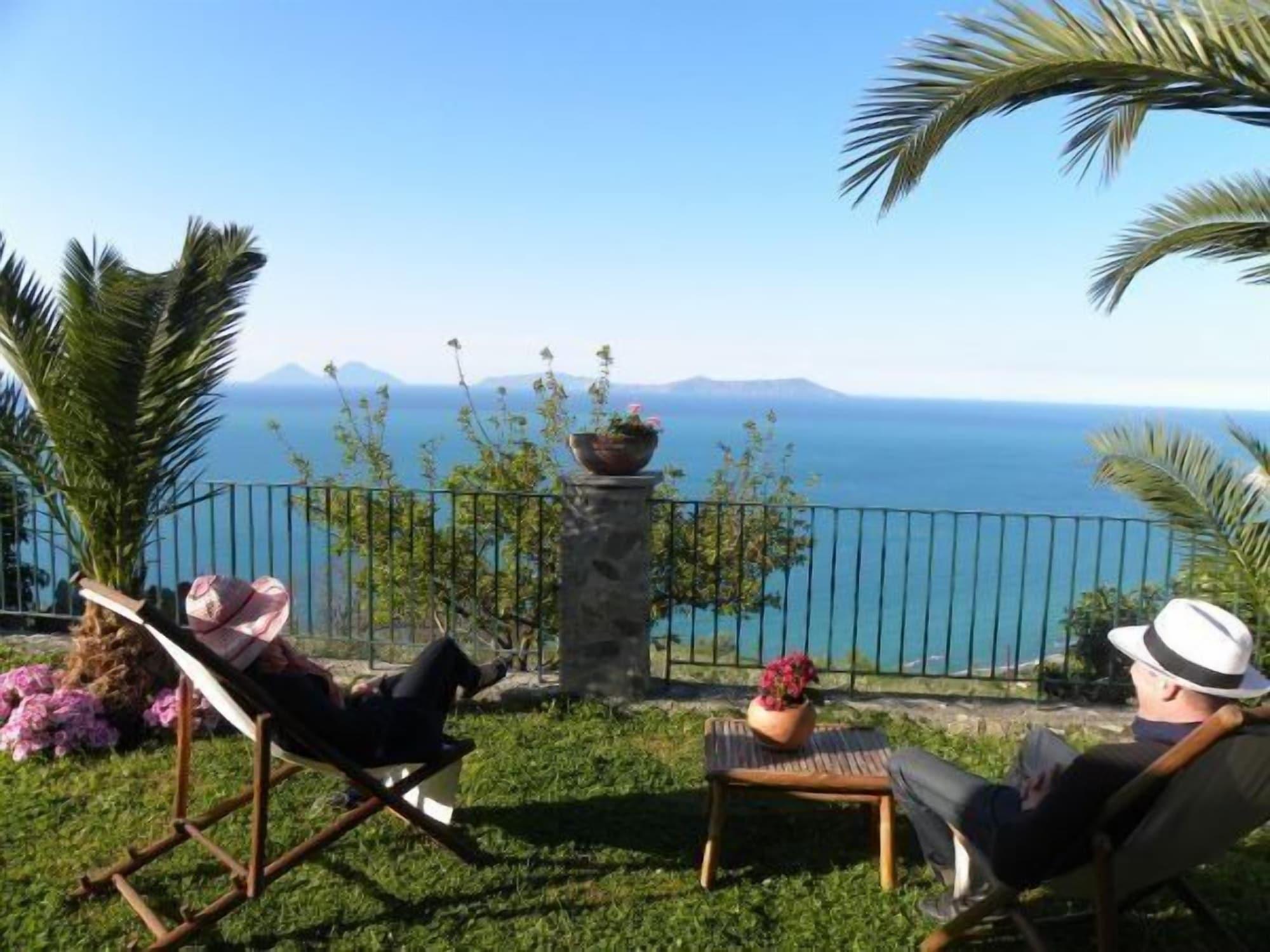 Agriturismo Santa Margherita Gioiosa Marea Exterior photo