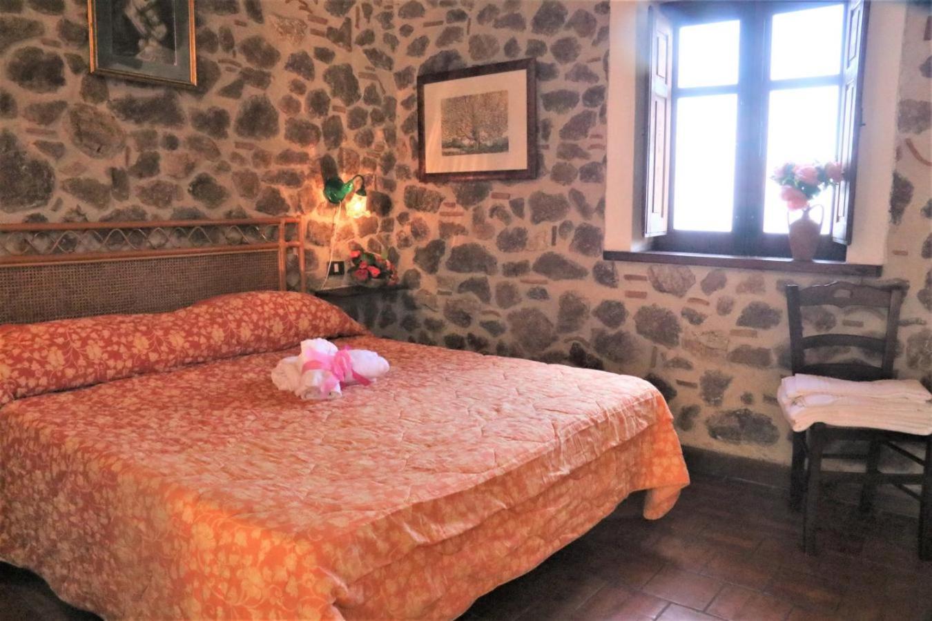 Agriturismo Santa Margherita Gioiosa Marea Exterior photo