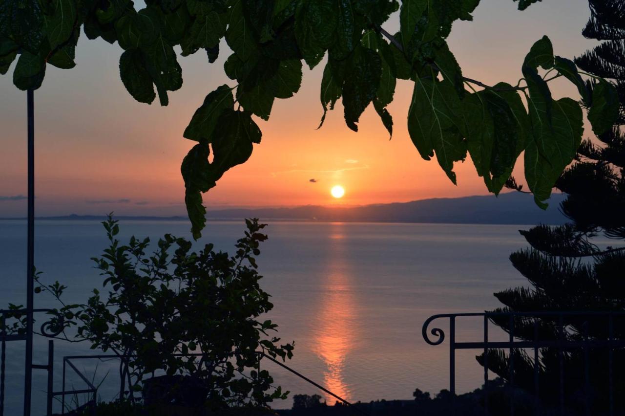 Agriturismo Santa Margherita Gioiosa Marea Exterior photo